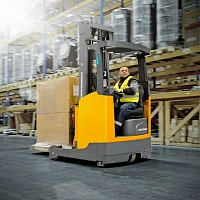 Ричтрак Jungheinrich ETV 214 DZ-GNE, 6500 мм с датчиком движения и баком для воды